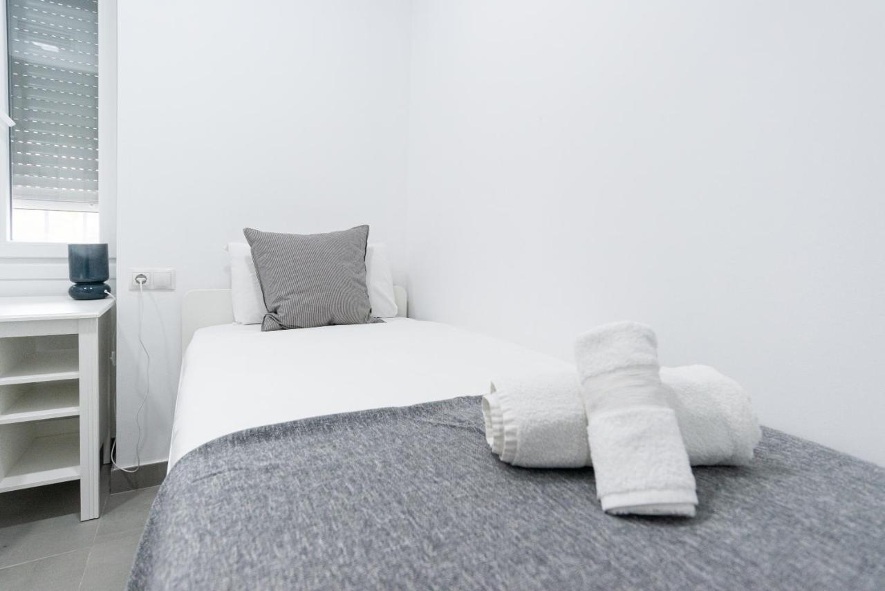 Alferez III By Ele Apartments Malaga Exterior photo